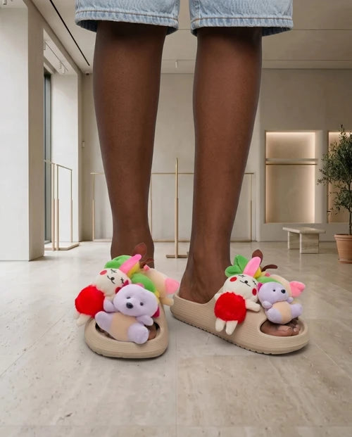 Yoki GRETTA-67 Women's Slipper Slide with Toy Animal