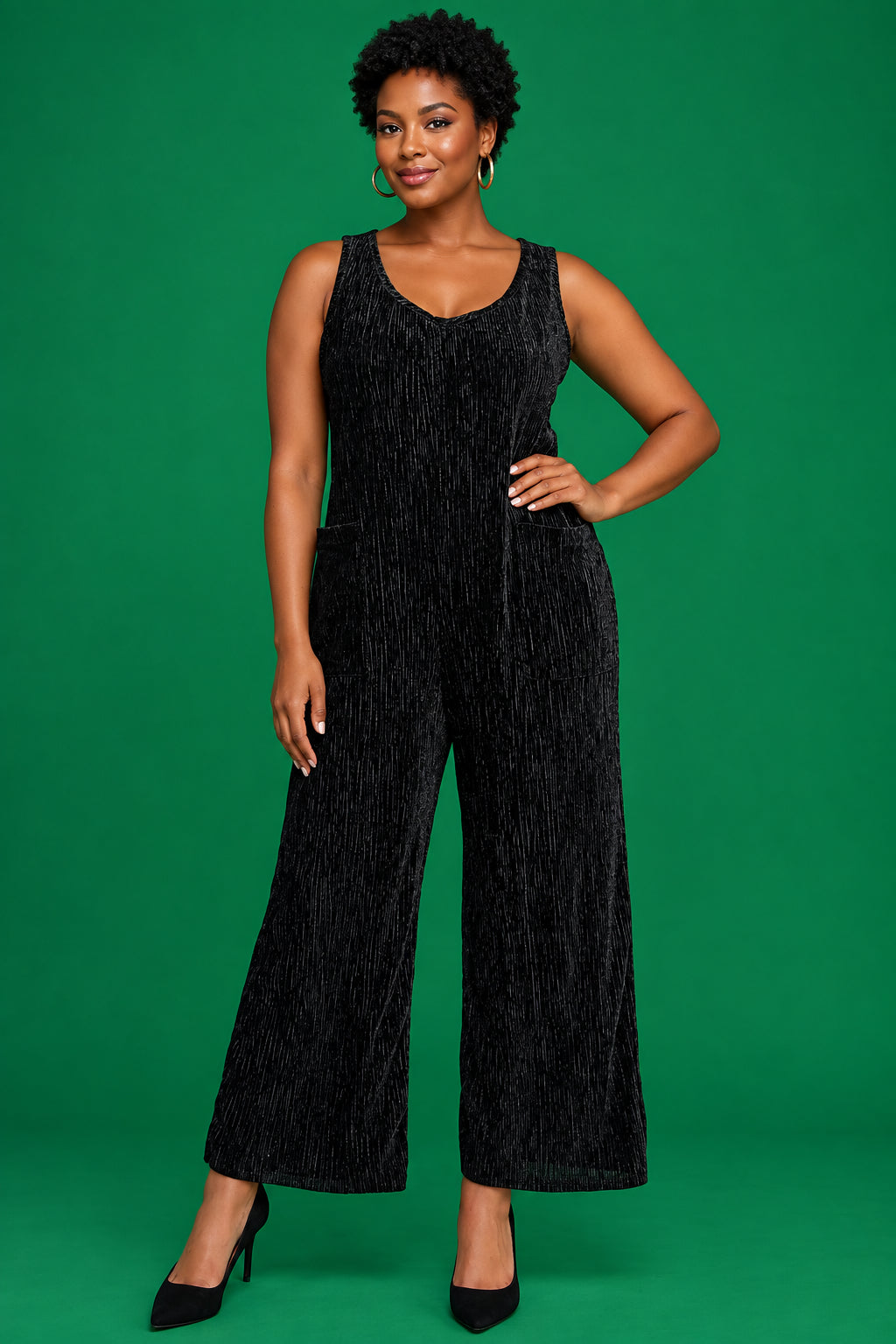 Plus Size / Black Pleated Wide-Leg Jumpsuit